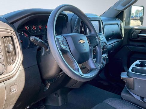 Used 2024 Chevrolet Silverado 2500 Custom w/ Custom Value Package image 14