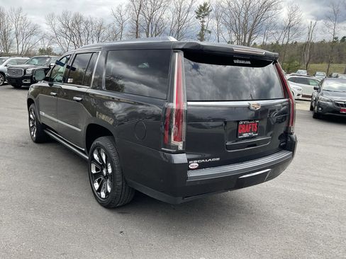 Used 2019 Cadillac Escalade ESV Platinum AWD/4WD image 3