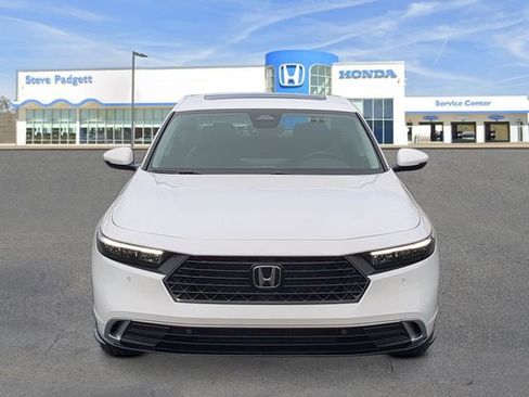 New 2026 Honda Accord Touring image 9