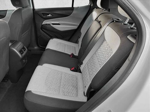 Used 2024 Chevrolet Equinox LS image 17