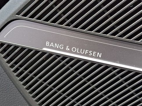 Used 2024 Audi SQ5 Premium Plus AWD/4WD image 28
