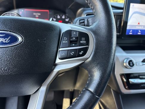 Certified 2022 Ford Explorer XLT w/ Equipment Group 202A image 30