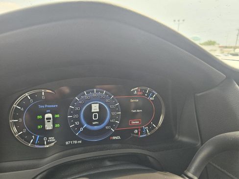 Used 2017 Cadillac Escalade Luxury image 33