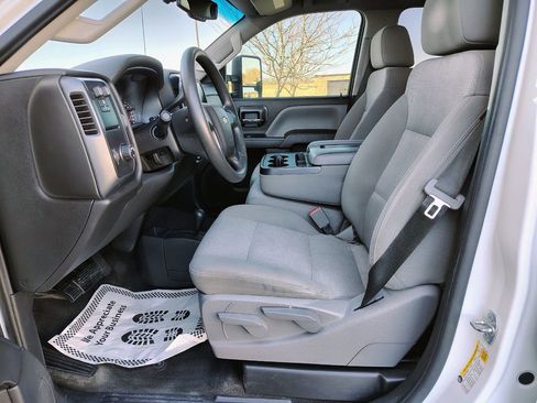 Used 2017 Chevrolet Silverado 2500 W/T w/ WT Convenience Package image 11