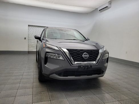 Used 2023 Nissan Rogue SV image 14