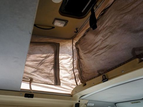 Used 2000 Volkswagen Eurovan Camper FWD image 36