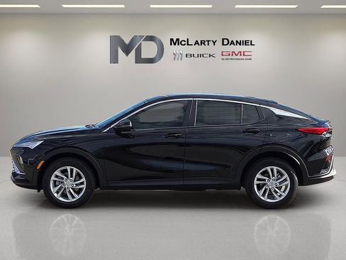 New 2026 Buick Envista Preferred image 3