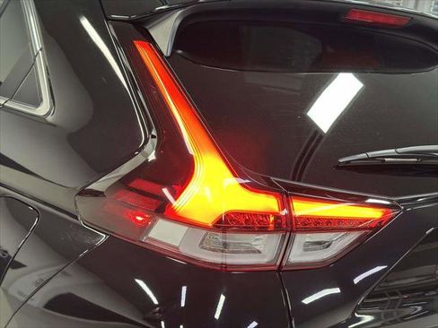 Used 2023 Mitsubishi Eclipse Cross SEL image 8