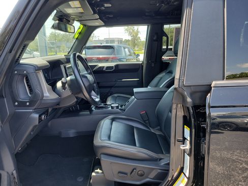 Used 2025 Ford Bronco Outer Banks w/ Sasquatch Package AWD/4WD image 17