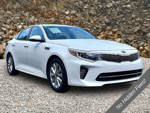 Used 2018 Kia Optima S FWD image 10