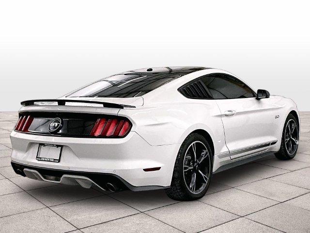 Used 2017 Ford Mustang GT Premium w/ Equipment Group 401A RWD image 11