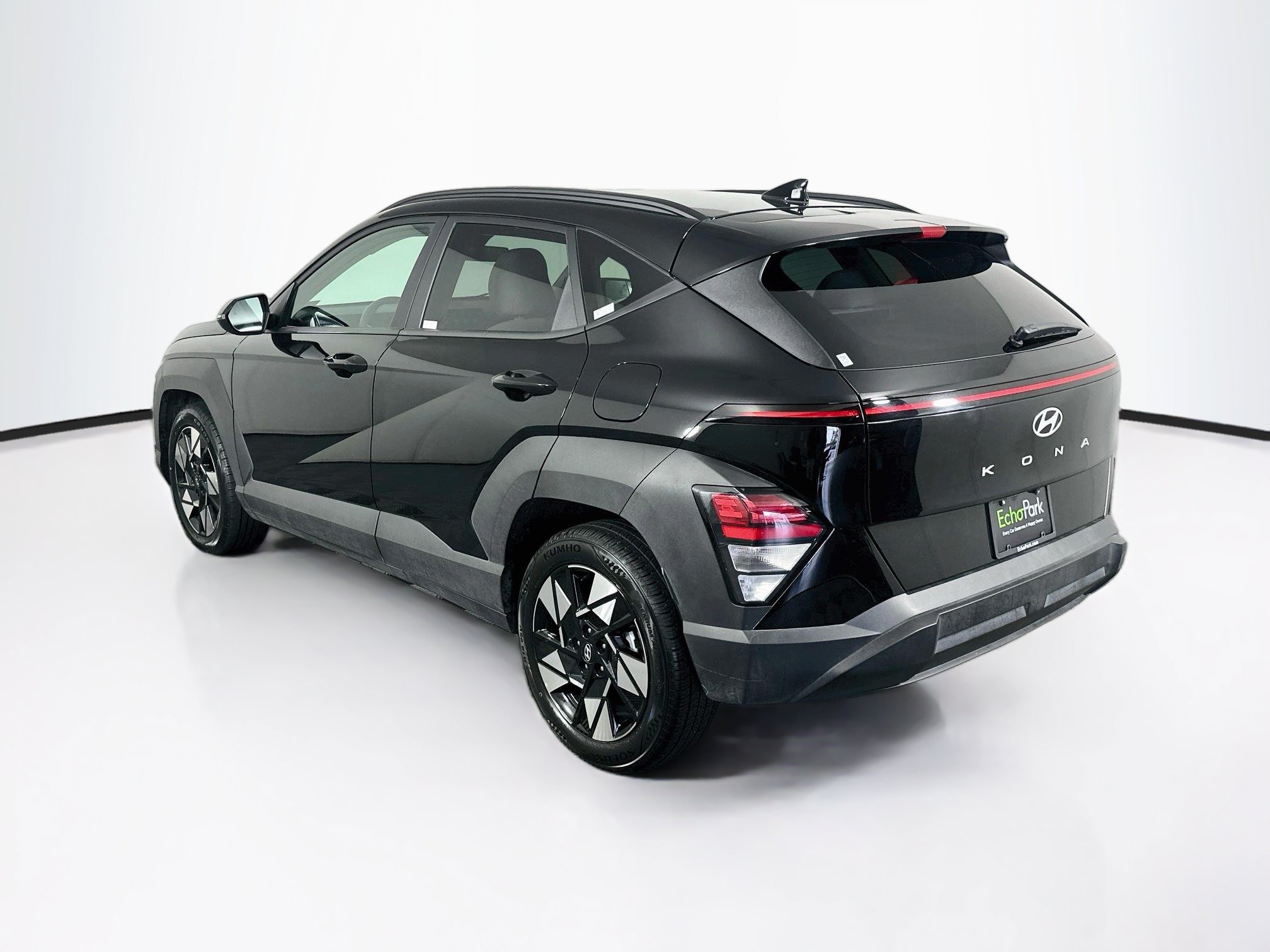Used 2025 Hyundai Kona SEL FWD image 5