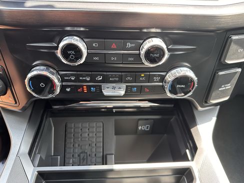 Used 2026 Ford F250 Lariat w/ Lariat Ultimate Package AWD/4WD image 30