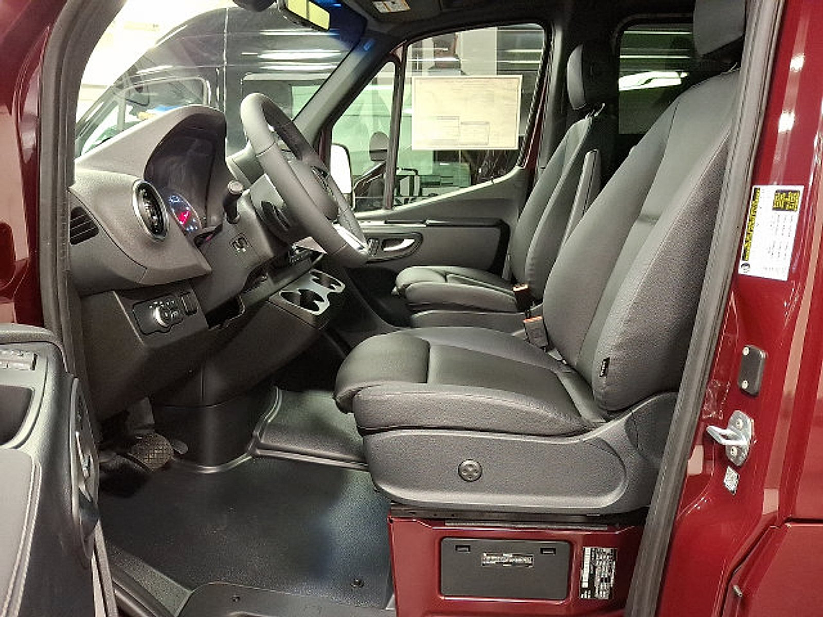 Used 2026 Mercedes-Benz Sprinter 2500 image 13