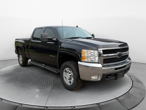 Used 2010 Chevrolet Silverado 2500 LTZ w/ Convenience Package AWD/4WD image 4
