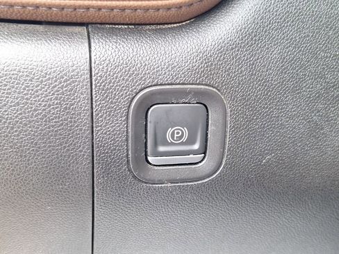 Certified 2023 Chevrolet Silverado 2500 High Country w/ Z71 Off-Road Package image 47