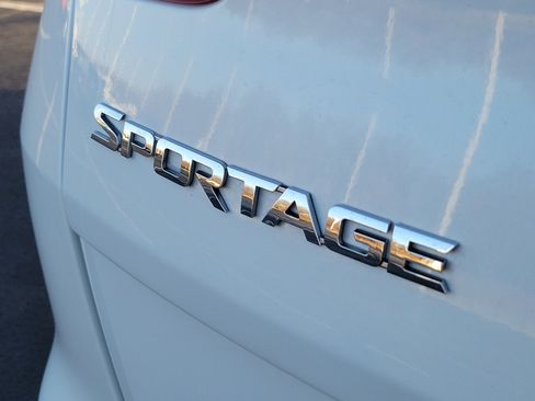 Used 2021 Kia Sportage LX w/ LX AWD Popular Package image 8