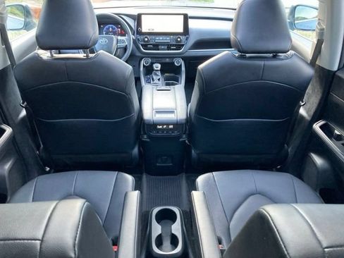 Certified 2024 Toyota Grand Highlander AWD image 26