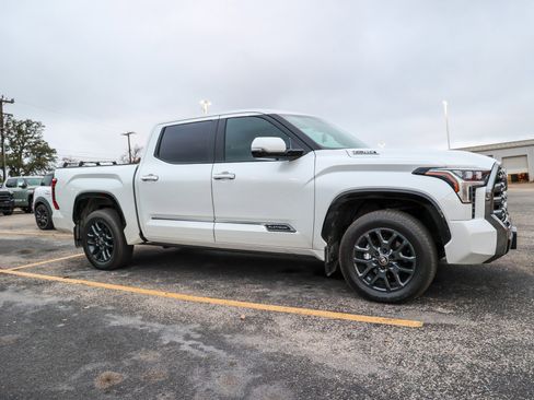 Used 2025 Toyota Tundra Platinum image 7