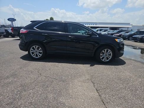 Certified 2024 Ford Edge Titanium AWD/4WD image 2