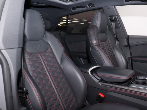 Used 2024 Audi RS Q8 image 15