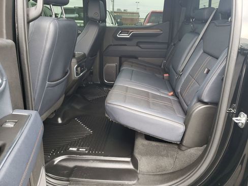 Used 2022 Chevrolet Silverado 1500 High Country w/ Technology Package image 24