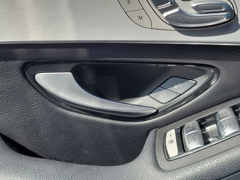 Certified 2022 Mercedes-Benz GLC 300 image 25