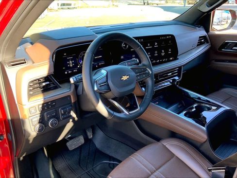 Used 2025 Chevrolet Tahoe High Country w/ Sun And Tow Package image 15