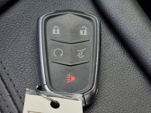 Used 2019 Cadillac XT5 Luxury w/ LPO, Black Ice Package image 45