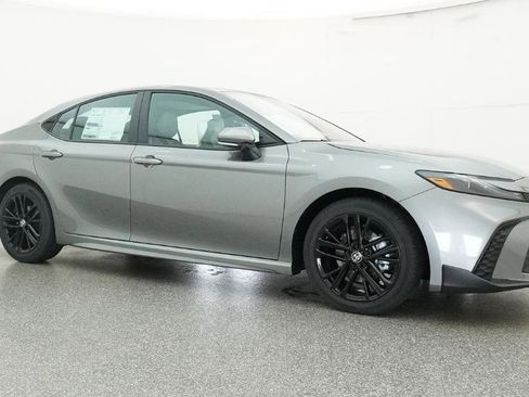 New 2026 Toyota Camry SE image 31