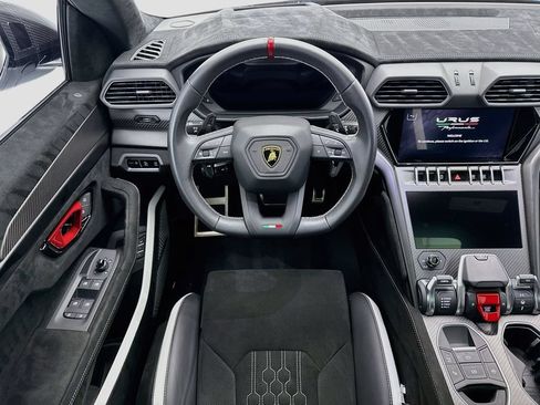 Used 2023 Lamborghini Urus Performante AWD/4WD image 10