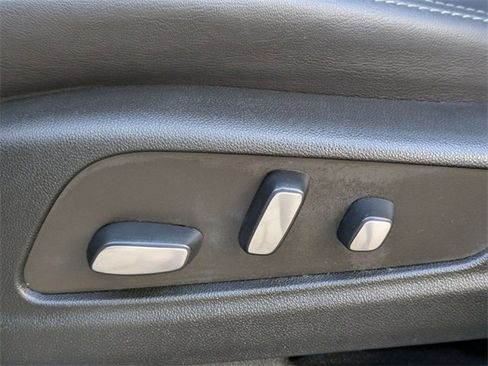 Certified 2022 Cadillac XT5 Sportv w/ Technology Package image 20