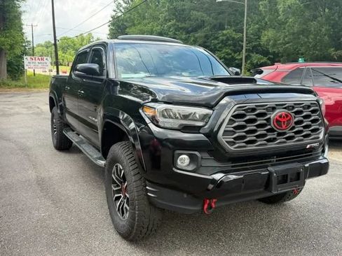 Used 2021 Toyota Tacoma TRD Sport w/ TRD Premium Sport Package AWD/4WD image 1