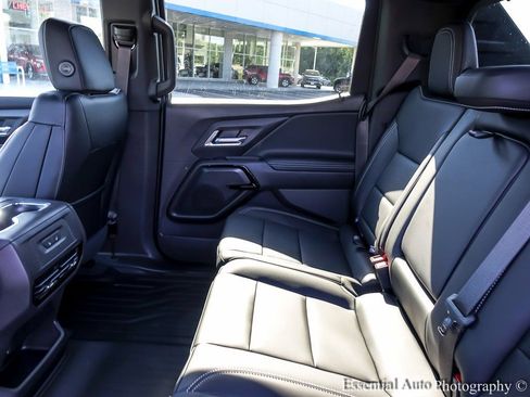 New 2026 Chevrolet Silverado EV LT image 12