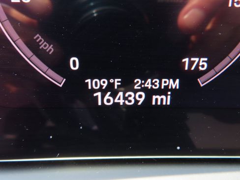 Used 2024 Porsche Cayenne Coupe image 23