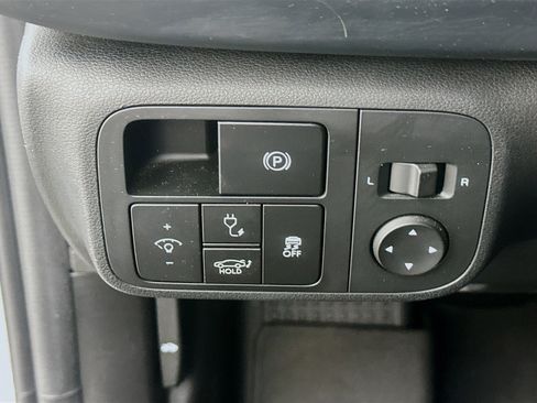 Used 2024 Hyundai Ioniq 6 SE image 17