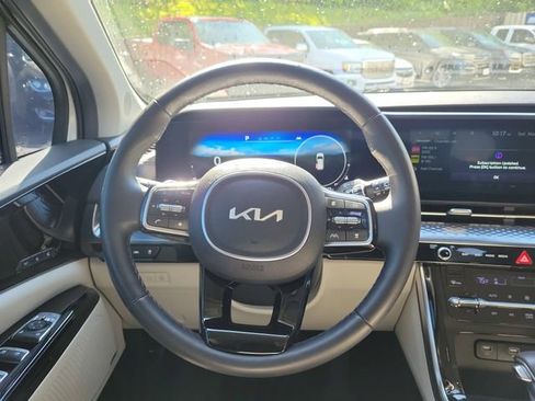 Used 2024 Kia Carnival SX Prestige FWD image 20