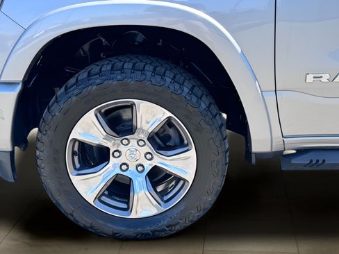 Used 2021 RAM 1500 Laramie w/ Sport Appearance Package AWD/4WD image 40