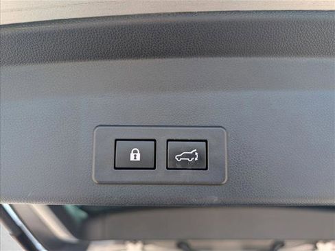 Used 2020 Subaru Ascent Limited w/ Technology Package AWD/4WD image 7