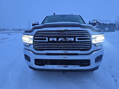 Used 2019 RAM 2500 Laramie image 3