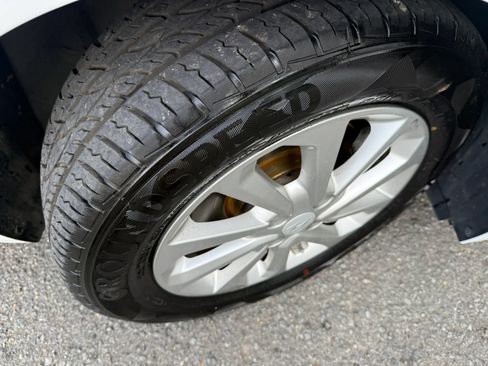 Used 2021 Hyundai Accent SEL FWD image 40