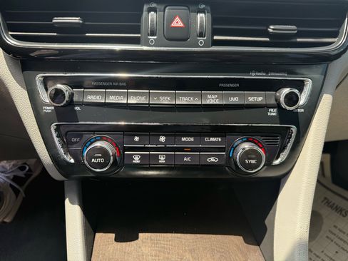 Used 2016 Kia Optima EX w/ Premium Package image 20