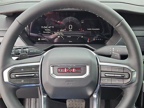 New 2026 GMC Acadia Elevation image 16