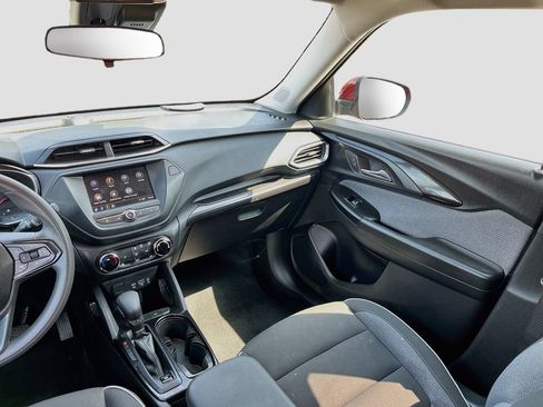 Used 2023 Chevrolet TrailBlazer LT FWD image 22