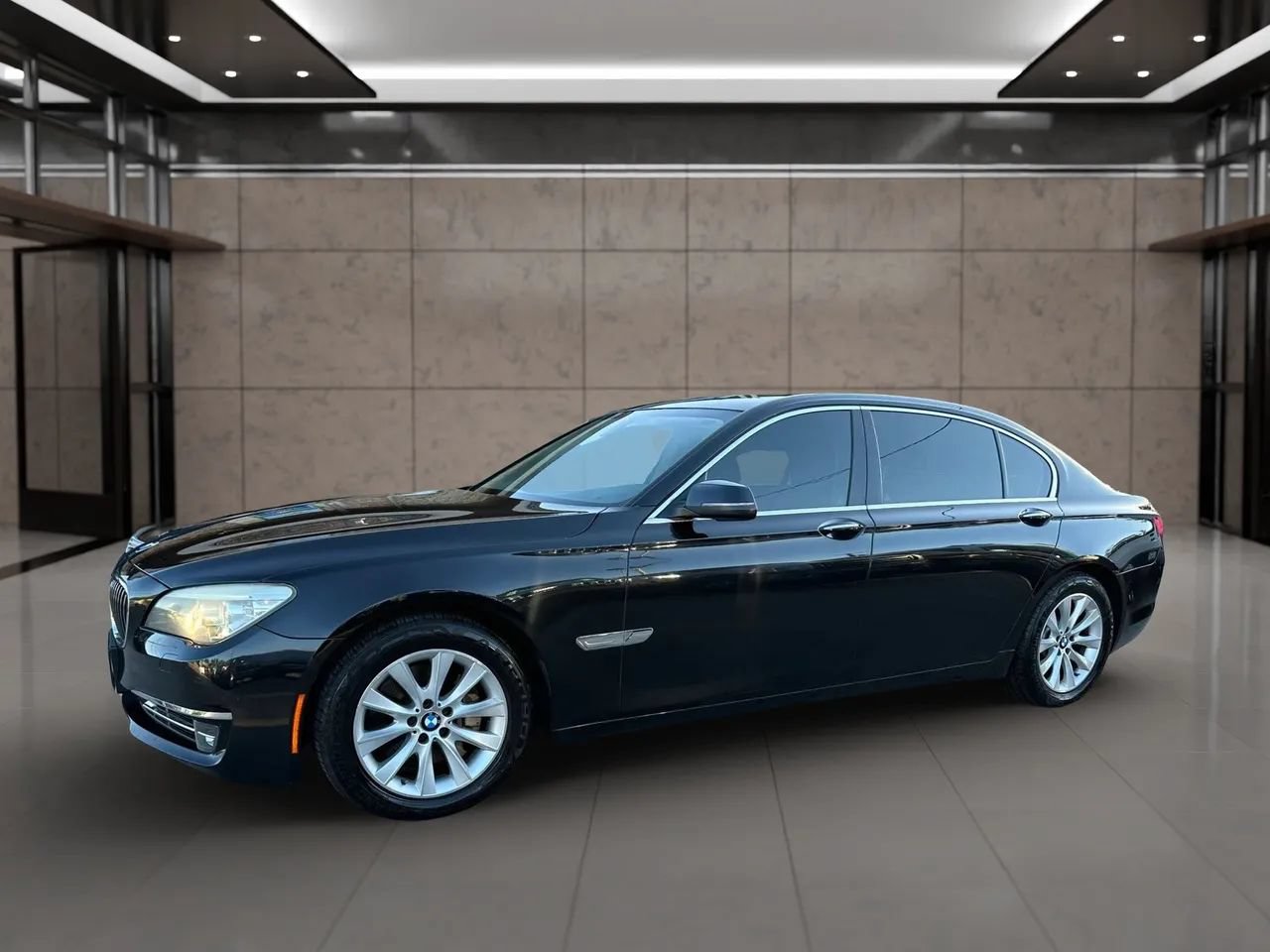 Used 2013 BMW 740Li xDrive AWD/4WD image 4