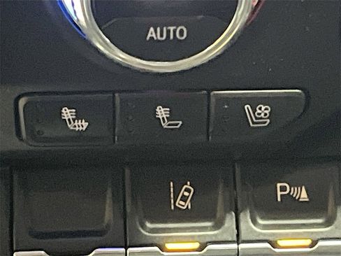 Used 2020 GMC Sierra 2500 SLT image 21