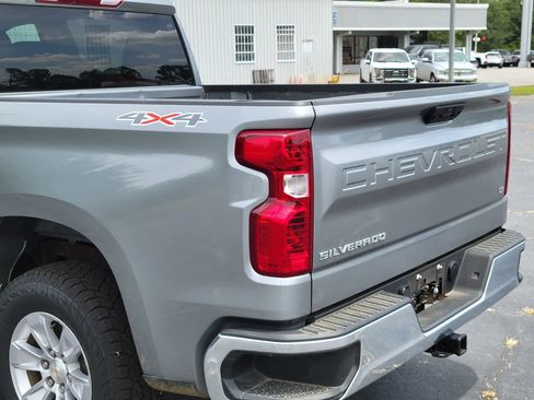 Used 2026 Chevrolet Silverado 1500 LT AWD/4WD image 12