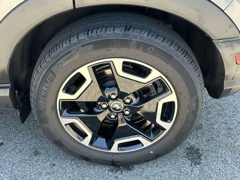 Used 2022 Ford Bronco Sport Outer Banks w/ Tech Package AWD/4WD image 5