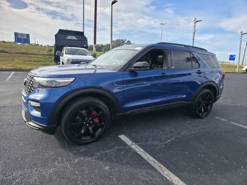 Used 2022 Ford Explorer ST w/ Equipment Group 401A image 9