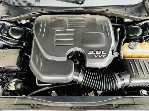 Used 2017 Chrysler 300 Limited w/ 300 Premium Group AWD/4WD image 20
